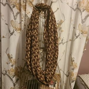 Michael kors scarf